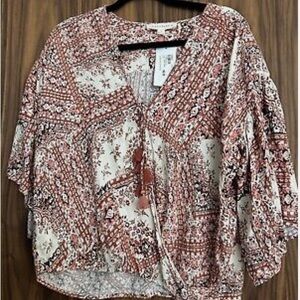 NEW LoveStitch Women Jordana Paisley Blouse- Brick/Bone Short Sleeve Medium
